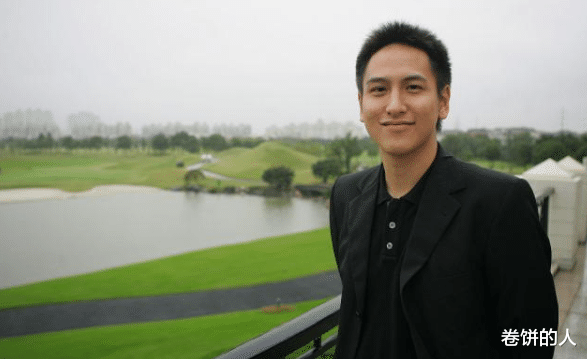 汤珈铖|父亲给他留133套房，每套价值上亿，37岁的他却孤身一人