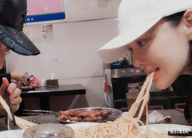 张馨予|张馨予谈军婚！曾因崇拜而不敢直视丈夫，为他学烧菜，今已复出