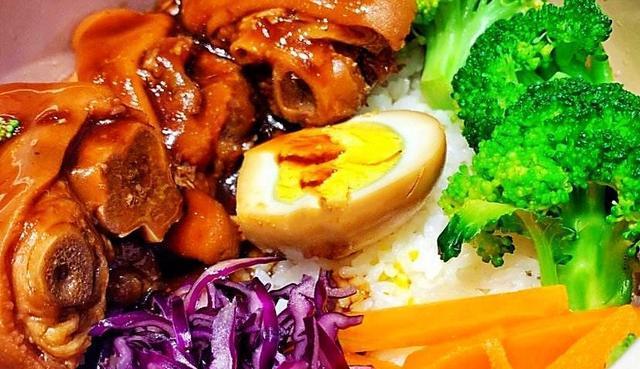 『米饭』不吃不厌猪脚饭，更是饭菜完美的融合，味道鲜美，软烂胶棉