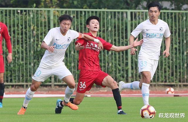 [上海申花]离开大连人都变“妖”？赵明剑任意球中梁 25岁飞翼队长一记世界波压哨