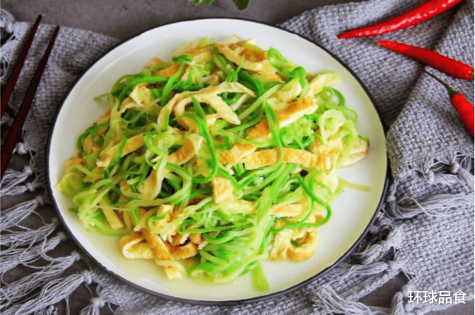 西葫芦|十一月，少吃猪肉也要多吃它，每天炒一炒，排出毒素，体重悄悄降下来