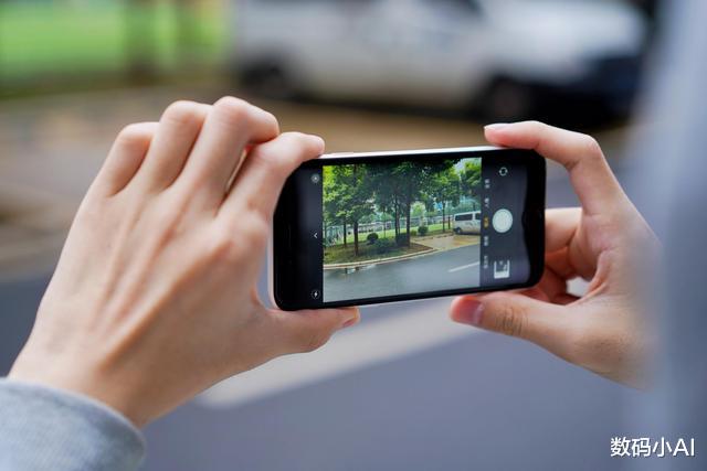 iPhone SE|?iPhone SE2销量超千万，支持华为只是嘴上说说？