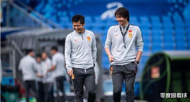 李铁:国足集训名单浮出水面,曝3大入籍球员有望同时入选,1入籍神锋却遭李铁无视