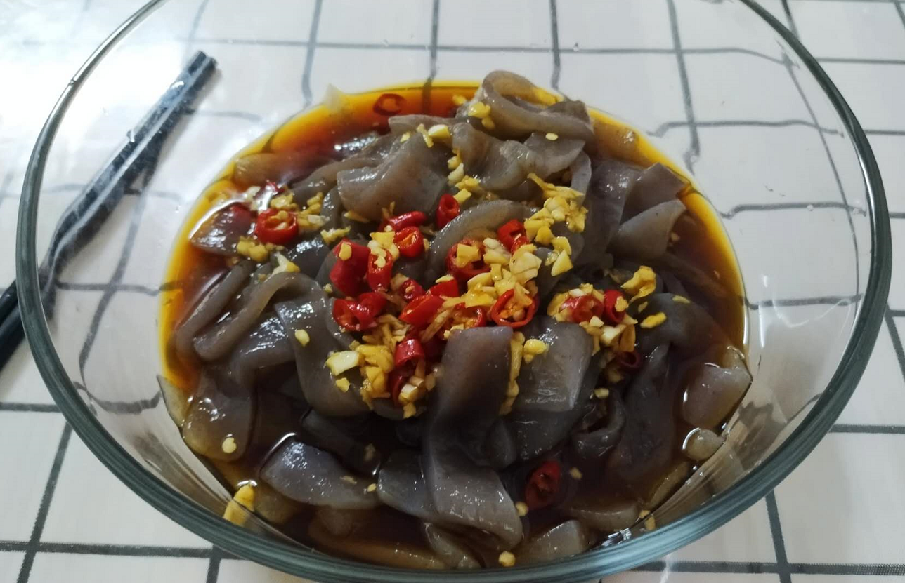 ▲夏天，晚餐多吃这菜，5分钟做好，热量低饱腹感强，胖子们别错过