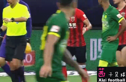 上海上港|中超除了他没人敢这样：31岁上港强援禁区罕见1幕吓坏全场