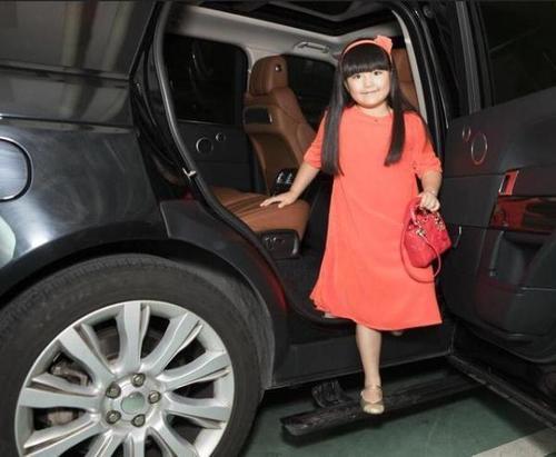 『赵丽蓉』本以为李湘对女儿够壕了,直到看见林心如母女,网友:这才是炫富