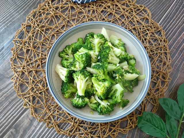 「食材」减肥期间怎么吃？教你6道清肠凉拌菜，少油少盐，好吃不长肉