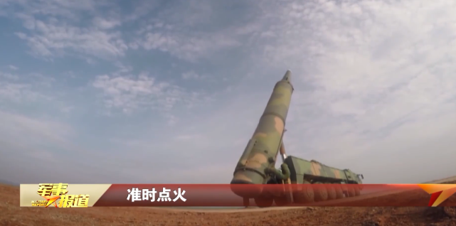 东风-26|美军航母去哪了？雷鸣巨响揭开震撼一幕，火箭军东风26终于出击
