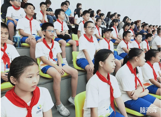 【】班主任坦言，成绩好的孩子不一定最有出息，最有本事的学生是这3种