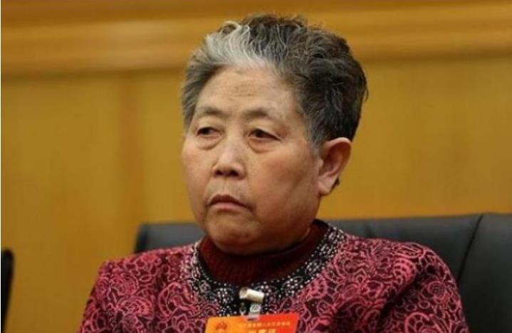 #老干妈#老干妈换回原配方! 为何顾客仍不回头 你看陶华碧儿子干了啥!