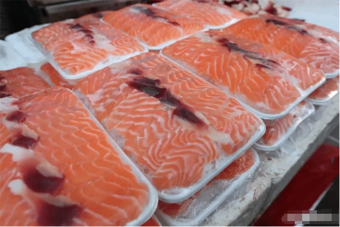 三文鱼▲病毒源头“水落石出”！挪威无法继续狡辩，世卫正式向全球发声！