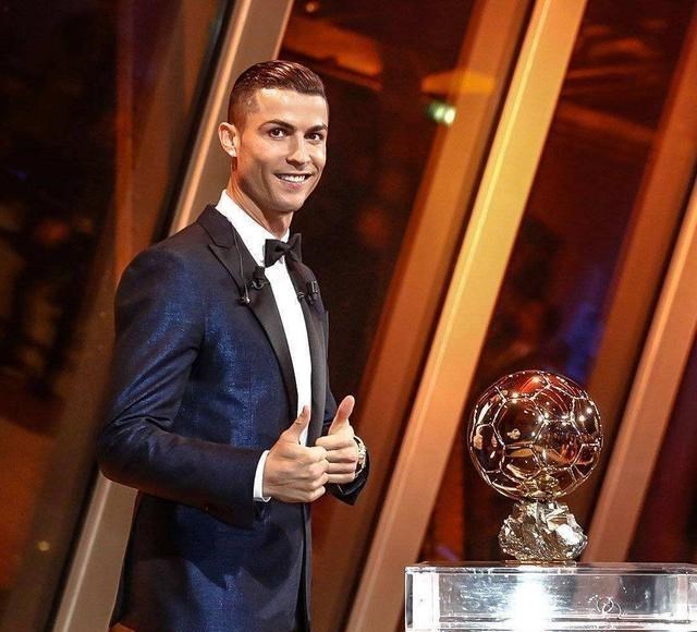 金球奖■知名媒体评金球奖含金量排名 2010年的梅西位列第14 C罗全进10