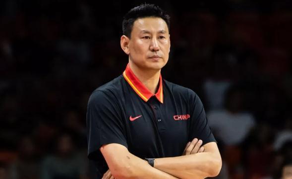 易建联|CBA历史得分榜前10: 易建联排第一，4名万分先生，姚明落榜