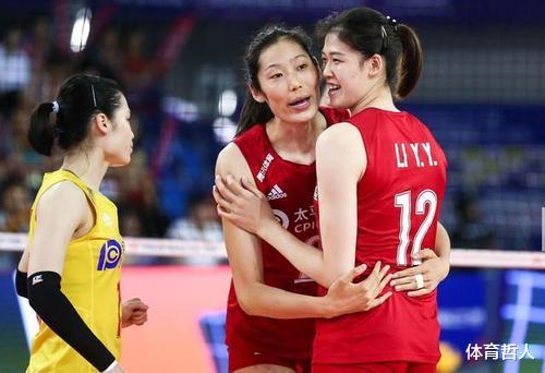 『李盈莹』女排1姑娘！女大18变，3美集于一身 网友：丑小鸭变成了白天鹅