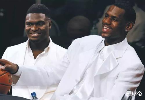 「勒布朗·詹姆斯」詹姆斯与胖虎交手2次，老詹场均37分，那锡安呢？球迷：牛啊！