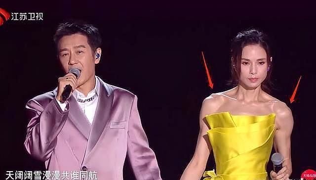 李若彤|李若彤被指健身过头,像个金刚芭比,网友调侃:1巴掌能打死段誉