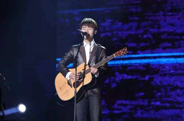 中国好声音|《中国好声音》最惨冠军，以新人身份再次参赛，两届冠军得主依旧不红