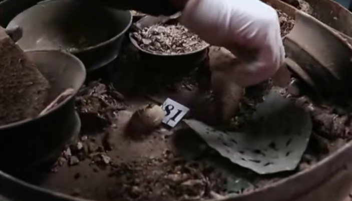 「考古」风水大师和盗墓高手预言，祁连山下必有大墓，考古专家：这话靠谱