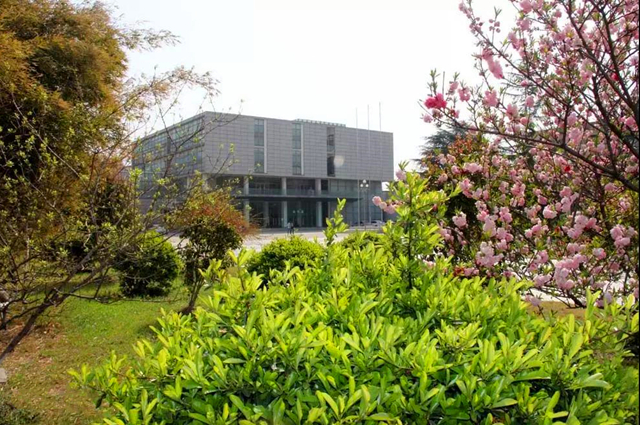 盐城|无语！江苏盐城某学校制度不合理，遭学生们疯狂吐槽