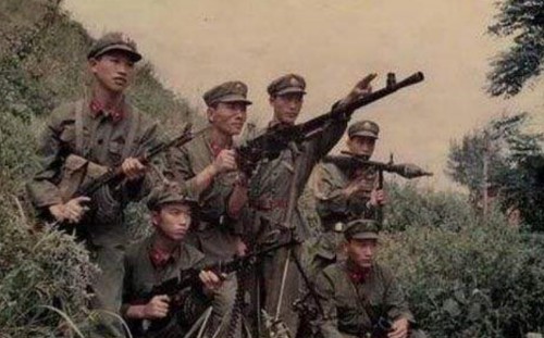 中越战争■中越战争,我军在田间击毙一越南农妇,后来发现她的真实身份