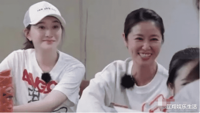 『李小冉』44岁林心如撞上44岁李小冉，明明是同龄人，看上去却差别很大