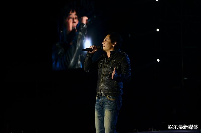 [王杰]华语乐坛殿堂级歌手王杰，创造无数辉煌，可惜被很多人误解