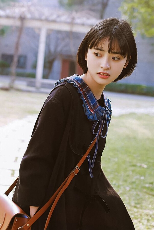 短发▲周冬雨成过去式，柯佳嬿变“换发型如换脸”新代表，同款短发爆红