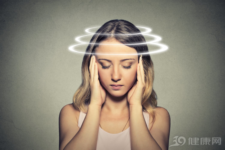 「祛湿」男子的脸莫名其妙肿了，脖子也变粗，医生一查不得了！