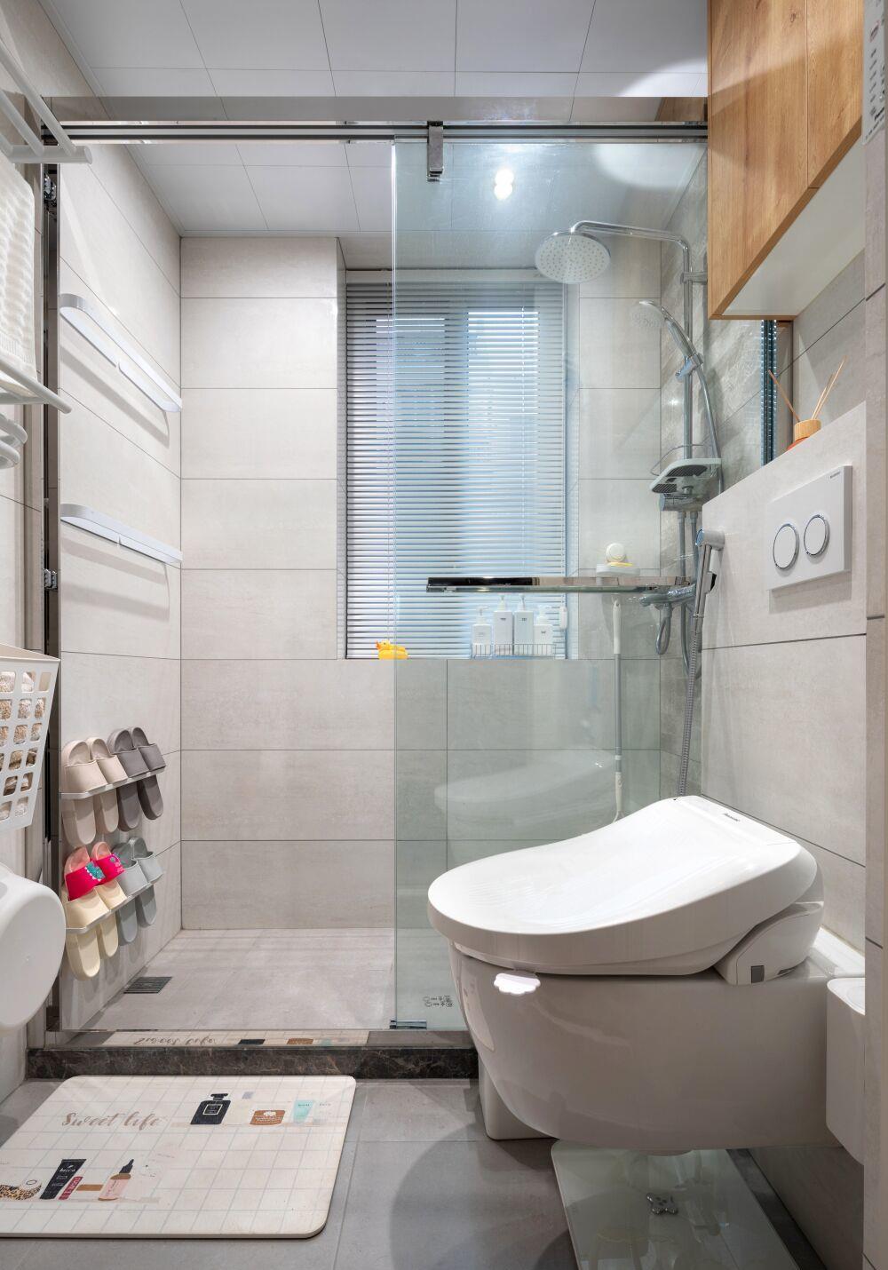 |她家107㎡，中西厨抽拉柜，阳台一点不浪费，好的装修会“呼吸”