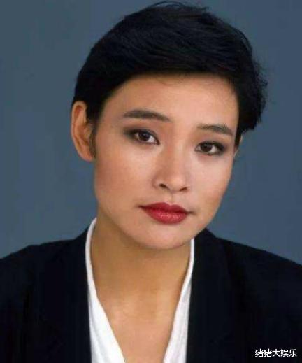 「陈冲」6天前，28岁宣誓“效忠美国”的陈冲，再次“翻了车”