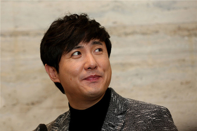 沈腾@41岁沈腾一家近照, 丈母娘长得比老婆还美, 网友: 这才是人生赢家