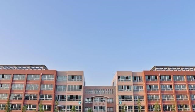 大学|这所211大学，进行二本招生，也招不满人，十分尴尬！