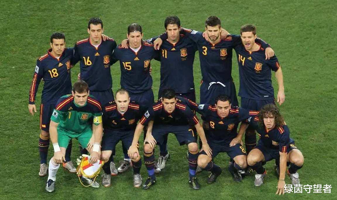 哈维|开窍晚？率领巴萨崛起的大师！他是“后齐达内时代”的最强中场？