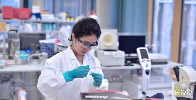 「芯片」谁拦住了国产芯片的崛起?不是光刻机也不是高通,任正非道出缘由