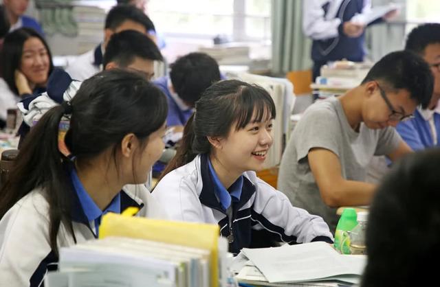 『』高中最关键的不是高三，而是高二，你一定不能放松警惕