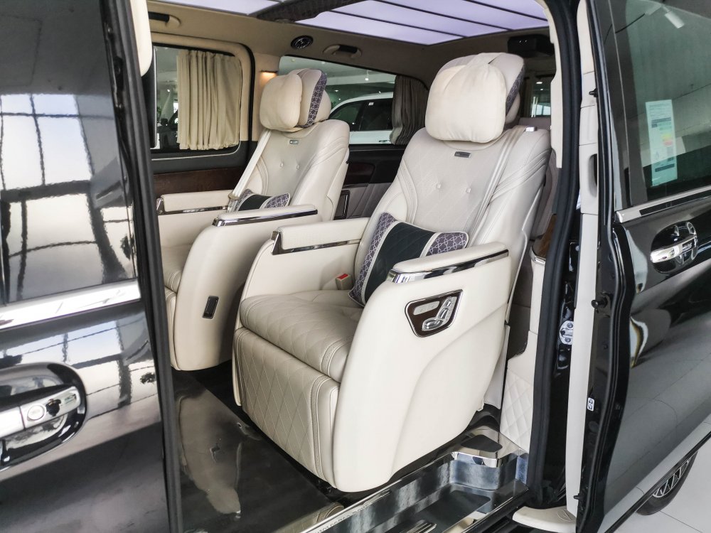 【奔驰】新款奔驰VS680七座 让出行变成一种享受