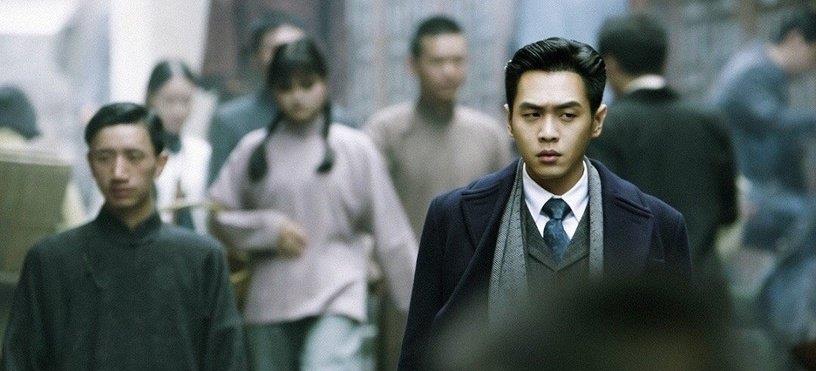 「任嘉伦」10个民国剧特工，任嘉伦《秋蝉》穿西装、风衣、皮衣帅到没朋友