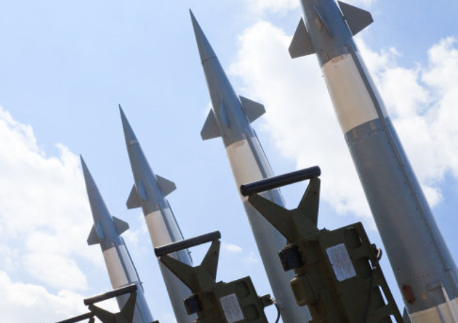 美军：若爆发战争，中国的武器多久可以到达美本土？看完数据后美军着急