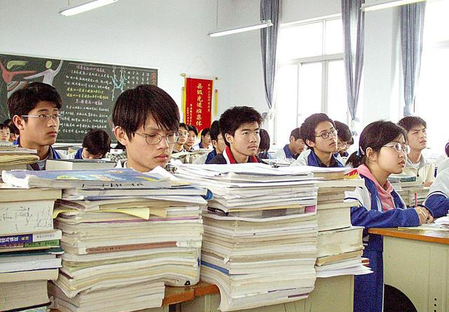 深圳市|新中考重压之下，深圳初中生的“假作息”，家长的关心付水流？