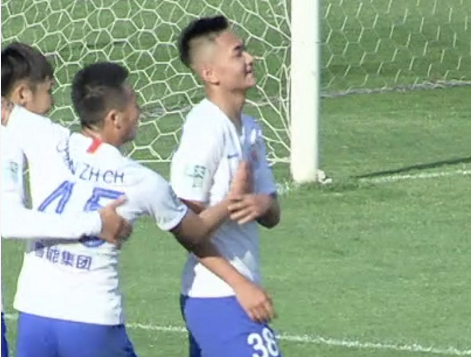 【美国】鲁能队内热身吴兴涵传射，李霄鹏当裁判，官方确认费莱尼确诊