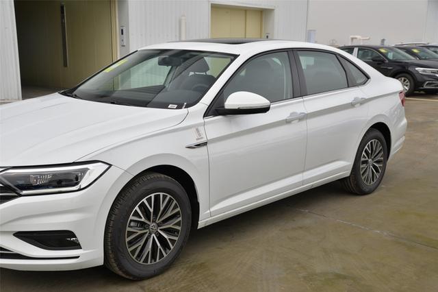 雪佛兰suburban|家用可靠省心,比宝来高级,跌破10万,月销22580辆的速腾真香