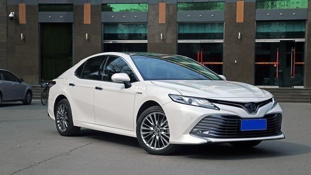 丰田凯美瑞|23万提了辆丰田凯美瑞，开了6个月后，车主：想说一句心里话！