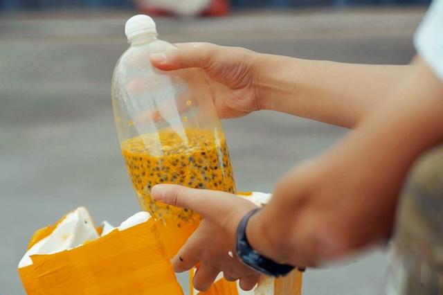 可乐|威力堪比「可乐+曼妥思」！为什么百香果酱一碰就炸？