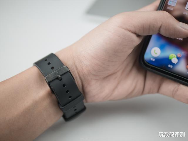 智能手表|入门级智能手表，体验过后竟带来千元级体验，国产这次争光了