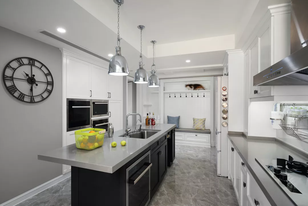 156平美式风大宅，不规则的户型，却有书房和影音室