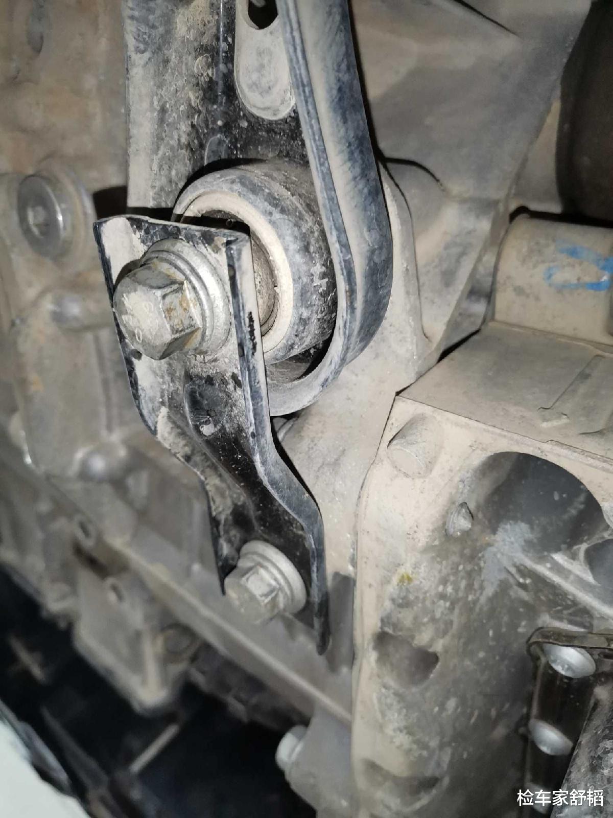 奥迪A3|报价12万的奥迪A3,升起底盘发现门槛截断,买主:为倔强买单