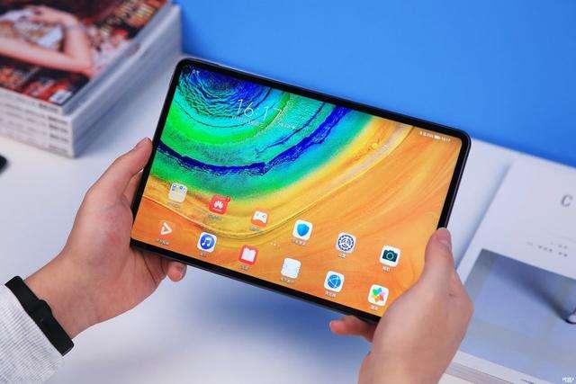 华为：华为平板强势冲刺！麒麟810＋7250mAh电池，成千元档最香！