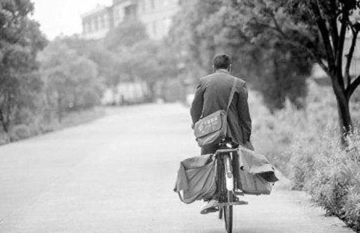 耳钉|80年代5大“铁饭碗”,当时人人羡慕,如今沦为底层工作