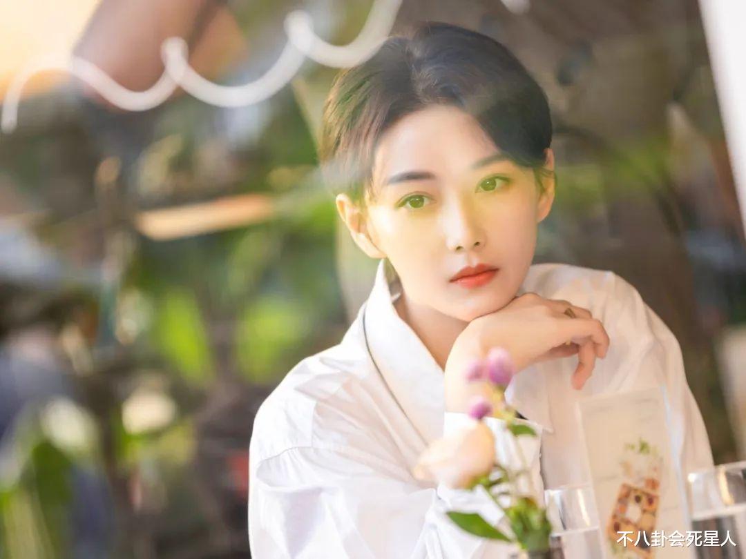 [迪丽热巴]迪丽热巴新剧开播，被吐槽妆容显老，颜值不如女二张馨予？