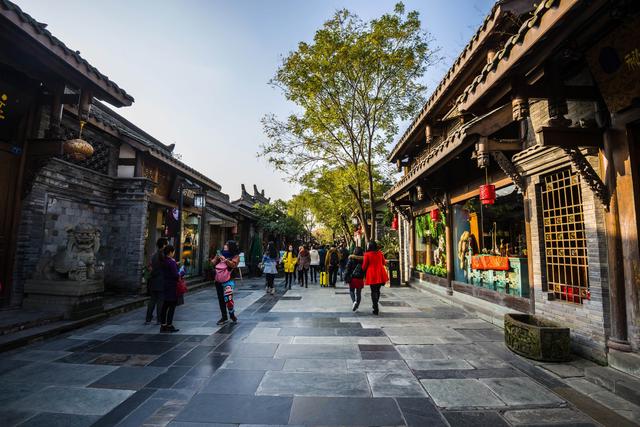 拉萨|中国人一生必去的4座城市，不去会一生遗憾，全去过的太厉害